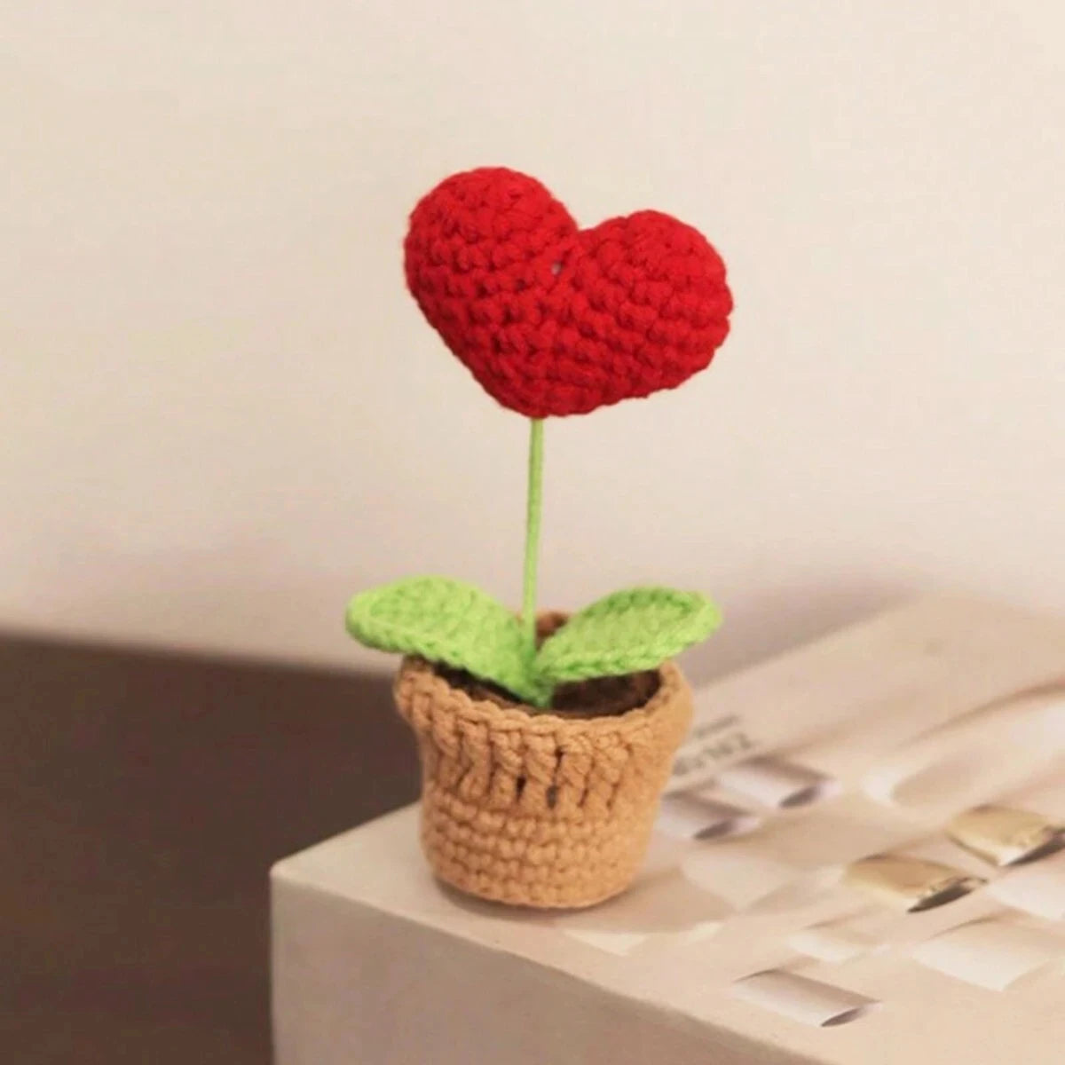 1/2/3/5Pcs Handmade Knitted Flower Pot Red Heart Shaped Knit Imitation Potted Plant Christmas Valentine's Day Mother‘s Day Gift